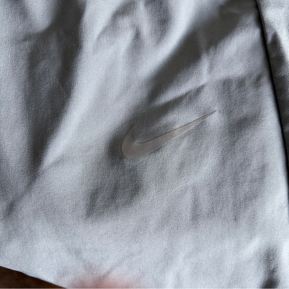 Nike Dri-FIT Challenger Woven Running Pants • Men’s M • Gray • Joggers - Picture 3 of 11